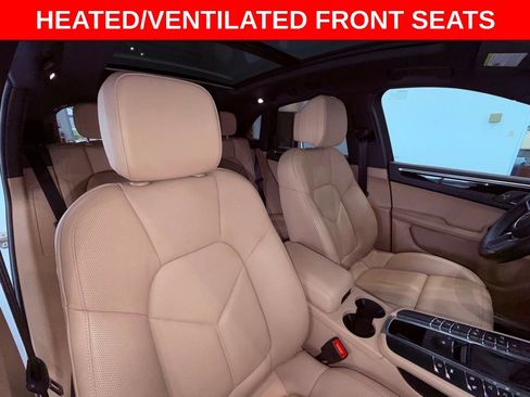 Used 2020 Porsche Macan S image 10
