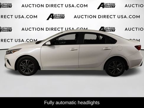 Used 2024 Kia Forte LXS FWD image 6