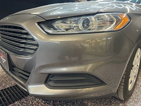 Used 2014 Ford Fusion S image 33