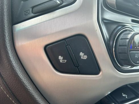 Used 2015 GMC Sierra 1500 SLT w/ SLT Crew Cab Value Package RWD image 27