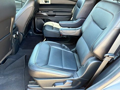 Used 2024 Ford Explorer Limited RWD image 26