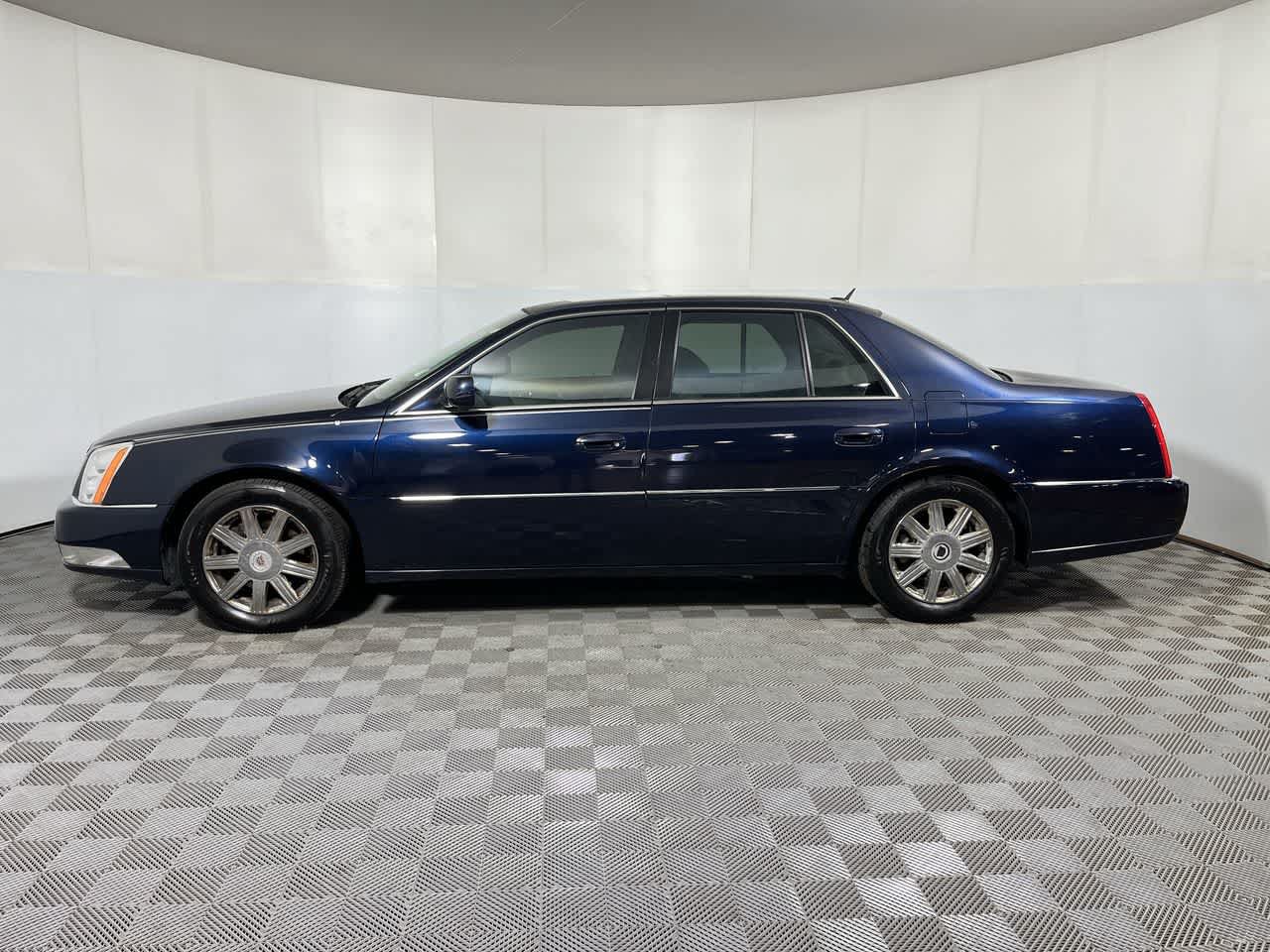 Used 2007 Cadillac DTS Luxury II FWD image 5