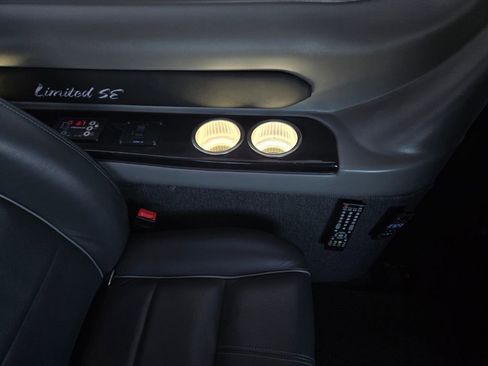 Used 2020 Mercedes-Benz Sprinter 2500 image 12