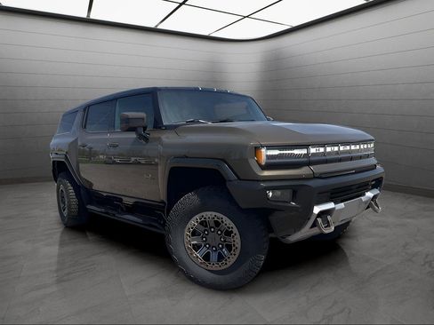 New 2025 GMC Hummer EV 2X w/ Extreme Off-Road Package image 6