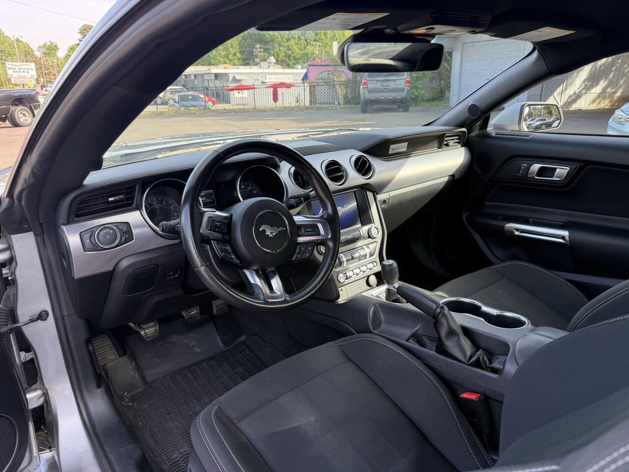 Used 2022 Ford Mustang GT w/ Equipment Group 301A RWD image 10