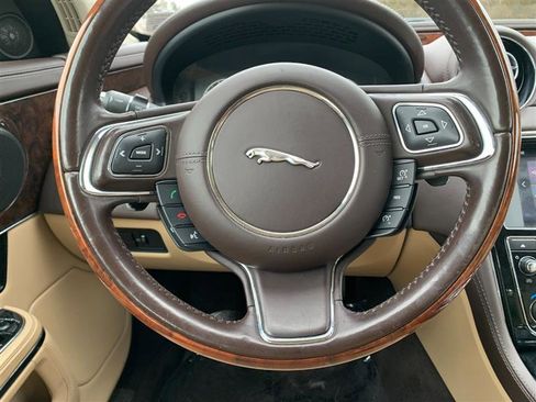 Used 2016 Jaguar XJ L Portfolio image 22