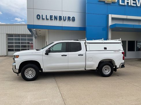 Used 2020 Chevrolet Silverado 1500 W/T w/ WT Value Package AWD/4WD image 9