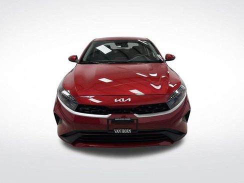 Used 2023 Kia Forte LXS w/ LXS Technology Package image 9