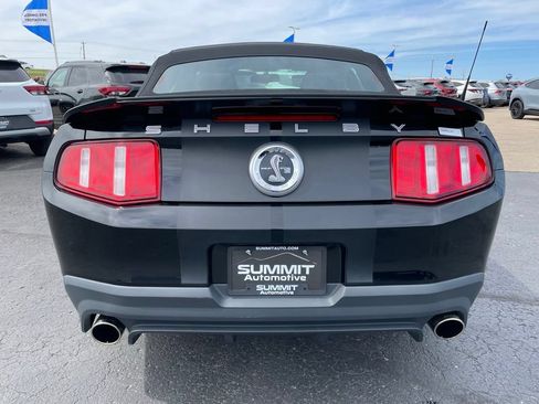 Used 2011 Ford Mustang Shelby GT500 RWD image 30