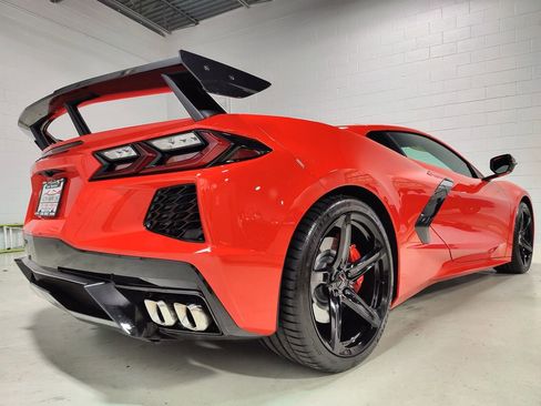 Used 2021 Chevrolet Corvette Stingray Preferred Cpe w/ Z51 Performance Package image 9