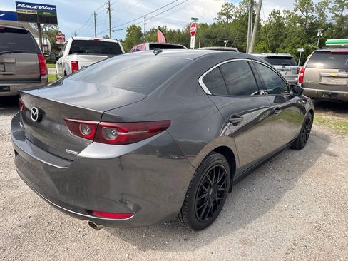Used 2019 MAZDA MAZDA3 Sedan w/ Premium Package image 4