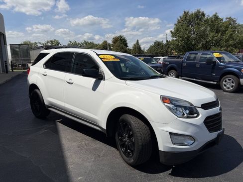 Used 2017 Chevrolet Equinox LT w/ Sport Edition FWD image 9