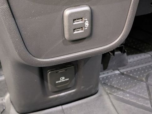 Certified 2024 Chevrolet Equinox LT image 26