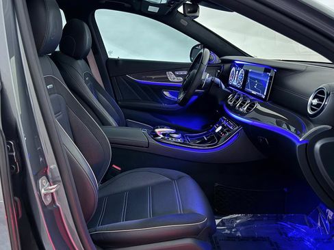 Used 2018 Mercedes-Benz E 63 AMG S image 28