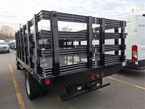 New 2024 Ford F450 XL w/ XL Chrome Package image 4