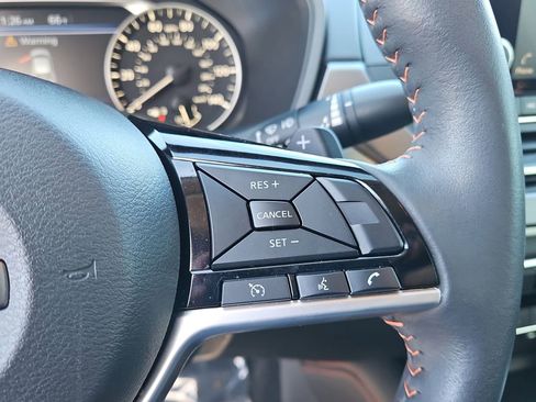 Used 2024 Nissan Altima 2.5 SR image 23