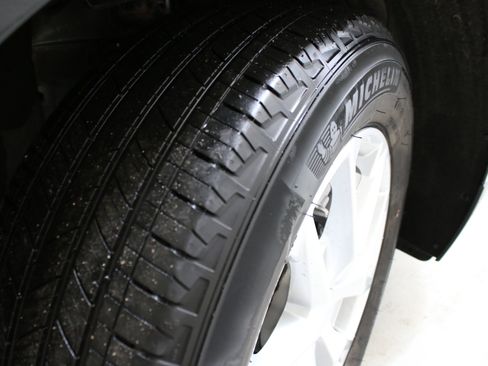 Used 2023 Chevrolet Equinox LT image 34