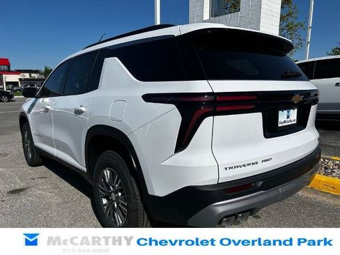 New 2026 Chevrolet Traverse LT w/ LPO, Floor Liner Package AWD/4WD image 3