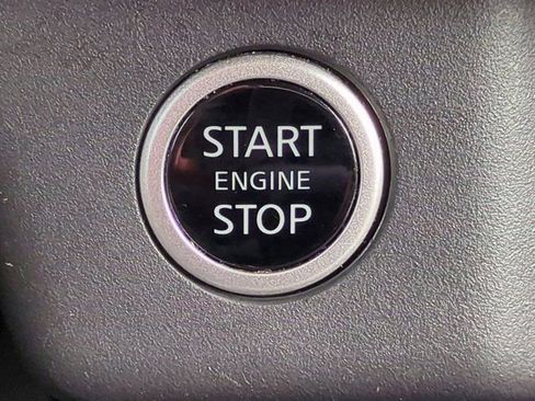 Certified 2021 Nissan Rogue S FWD image 27
