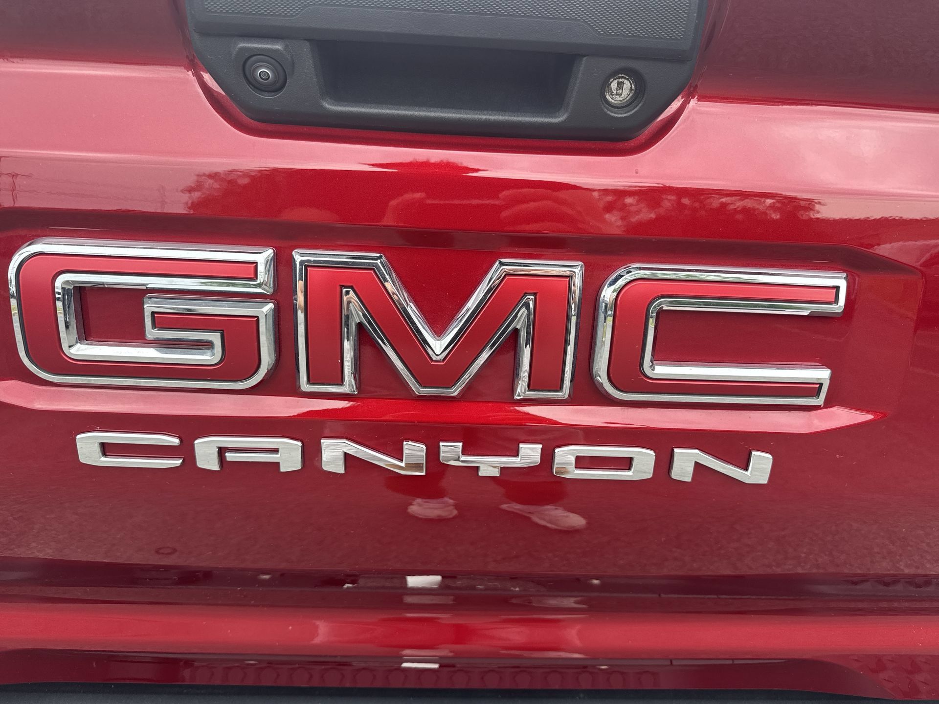 Used 2025 GMC Canyon AT4 AWD/4WD image 30