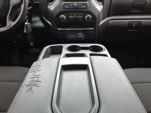 Used 2022 Chevrolet Silverado 1500 Custom RWD image 18