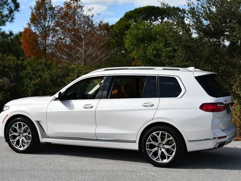 Used 2021 BMW X7 xDrive40i w/ Premium Package 2 image 4