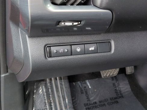 Used 2023 Nissan Pathfinder SL FWD image 31