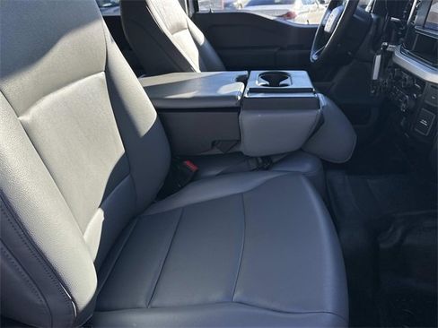 Used 2025 Ford F350 XL w/ FX4 Off-Road Package image 24