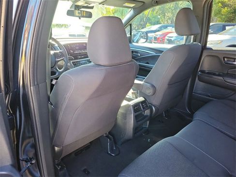 Used 2021 Honda Passport Sport image 14