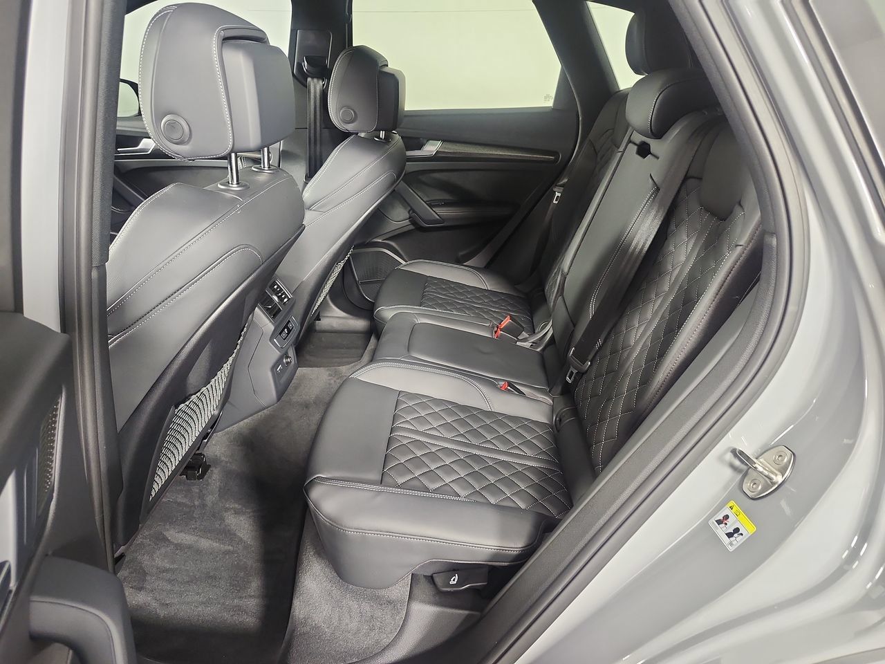Used 2023 Audi SQ5 Premium Plus w/ Premium Plus Package AWD/4WD image 30