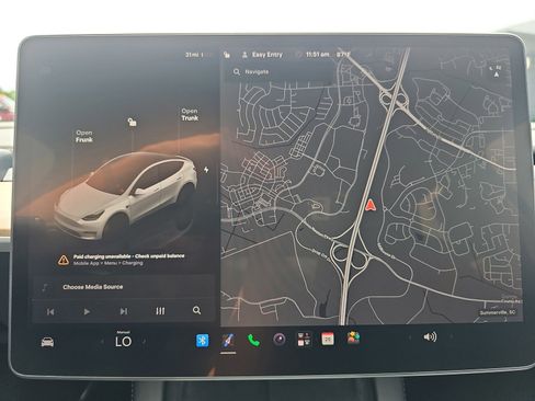 Used 2023 Tesla Model Y Long Range AWD/4WD image 24