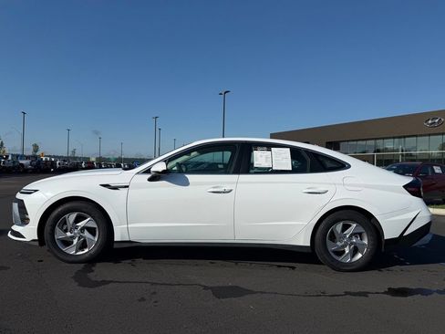Certified 2025 Hyundai Sonata SE FWD image 8