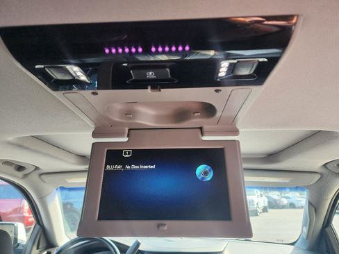 Used 2016 Cadillac Escalade Luxury image 12