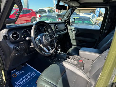Used 2021 Jeep Wrangler Unlimited Sahara w/ Cold Weather Group AWD/4WD image 10