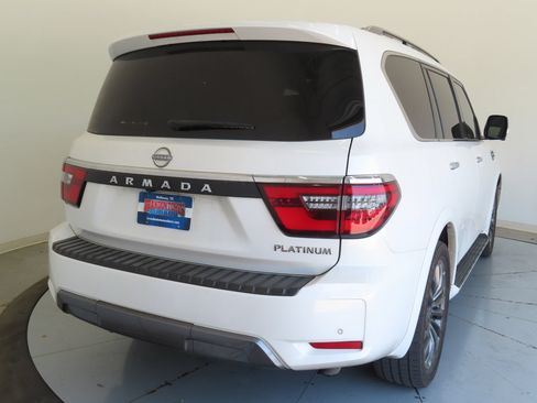 Used 2023 Nissan Armada Platinum w/ Captain's Chairs Package RWD image 3