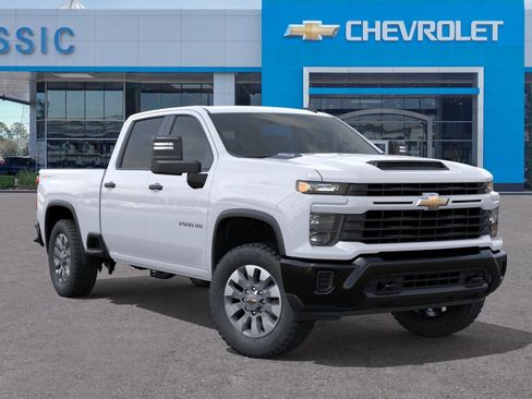 New 2026 Chevrolet Silverado 2500 Custom w/ Custom Convenience Package AWD/4WD image 7