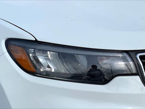 New 2025 Jeep Compass Latitude image 10