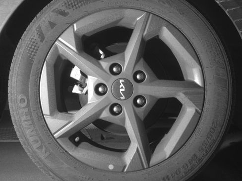 Used 2025 Kia K4 FWD image 15