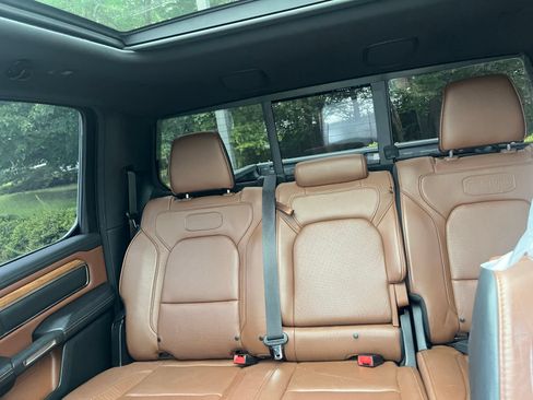 Used 2019 RAM 1500 Limited AWD/4WD image 18