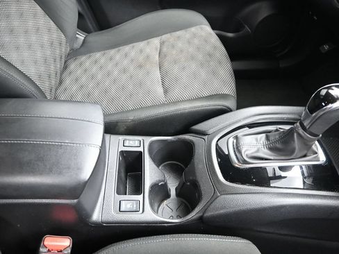 Used 2022 Nissan Rogue Sport SV FWD image 28