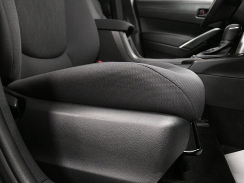 Used 2023 Toyota Corolla Cross LE w/ Moonroof Package AWD/4WD image 27