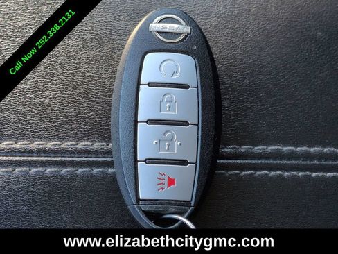 Used 2022 Nissan Pathfinder SV AWD/4WD image 32