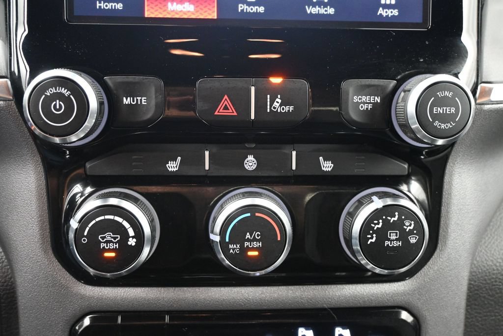 Used 2025 RAM 1500 Big Horn AWD/4WD image 11