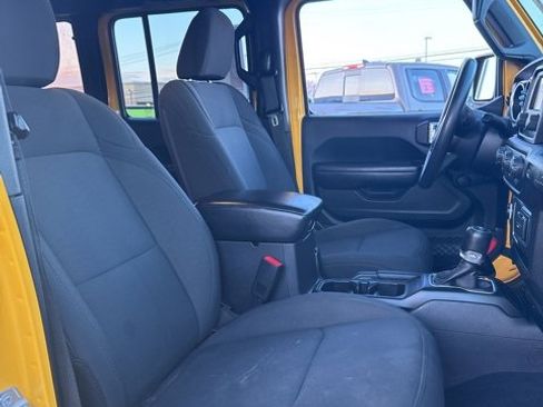 Used 2019 Jeep Wrangler Unlimited Sport image 12