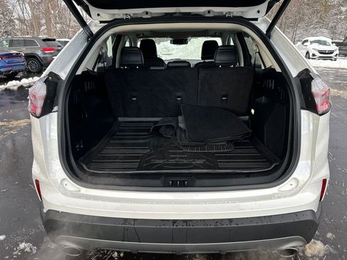 Used 2022 Ford Edge Titanium image 16