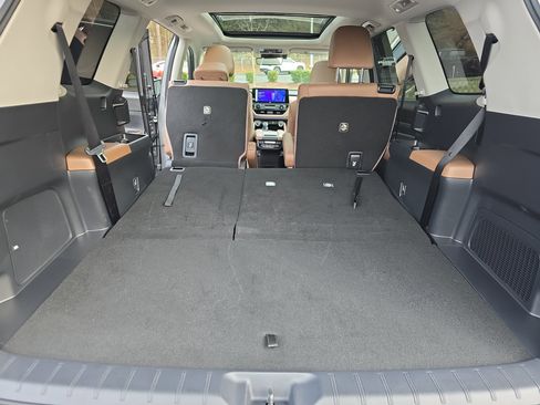 Certified 2025 Toyota Grand Highlander AWD image 14