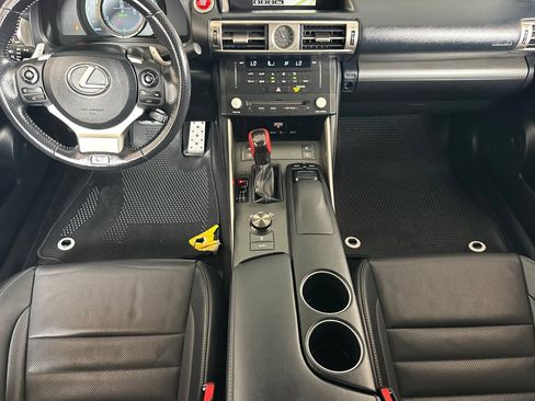 Used 2016 Lexus IS 350 w/ F Sport Package RWD image 10