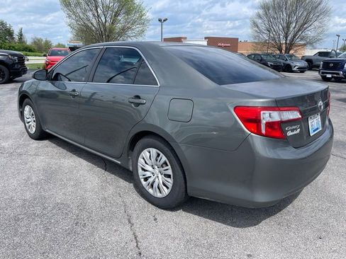 Used 2012 Toyota Camry LE image 4
