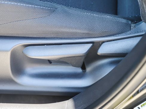 Certified 2022 Toyota Corolla SE w/ Carpet Mat Package (TMS) FWD image 21