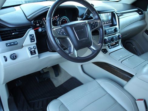 Used 2018 GMC Yukon XL Denali w/ Open Road Package image 11